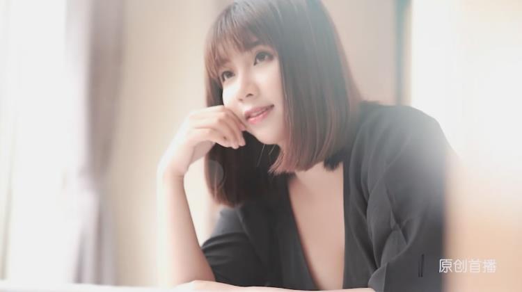 無水印國産AV佳作MD0062-超人氣女優吳夢夢主演 情欲人妻偷吃男優 背着丈夫激情做愛大挑戰